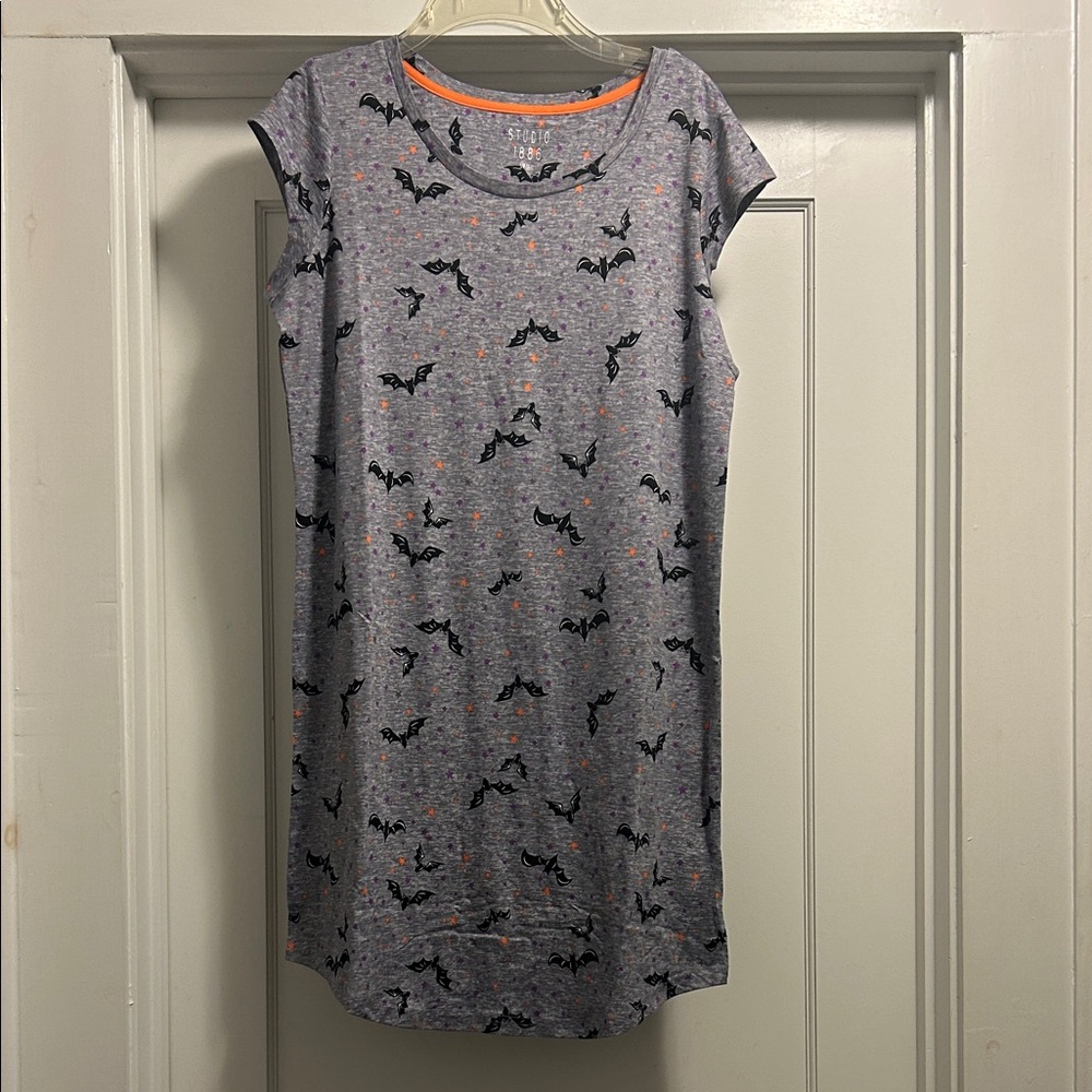 Studio 1886 Gray Bat Print Pajamas - Size Small, NWT